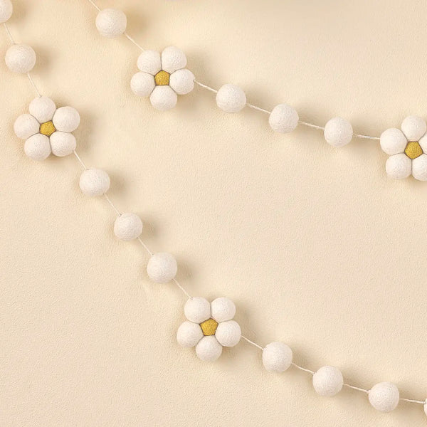 Felt Daisy Garland