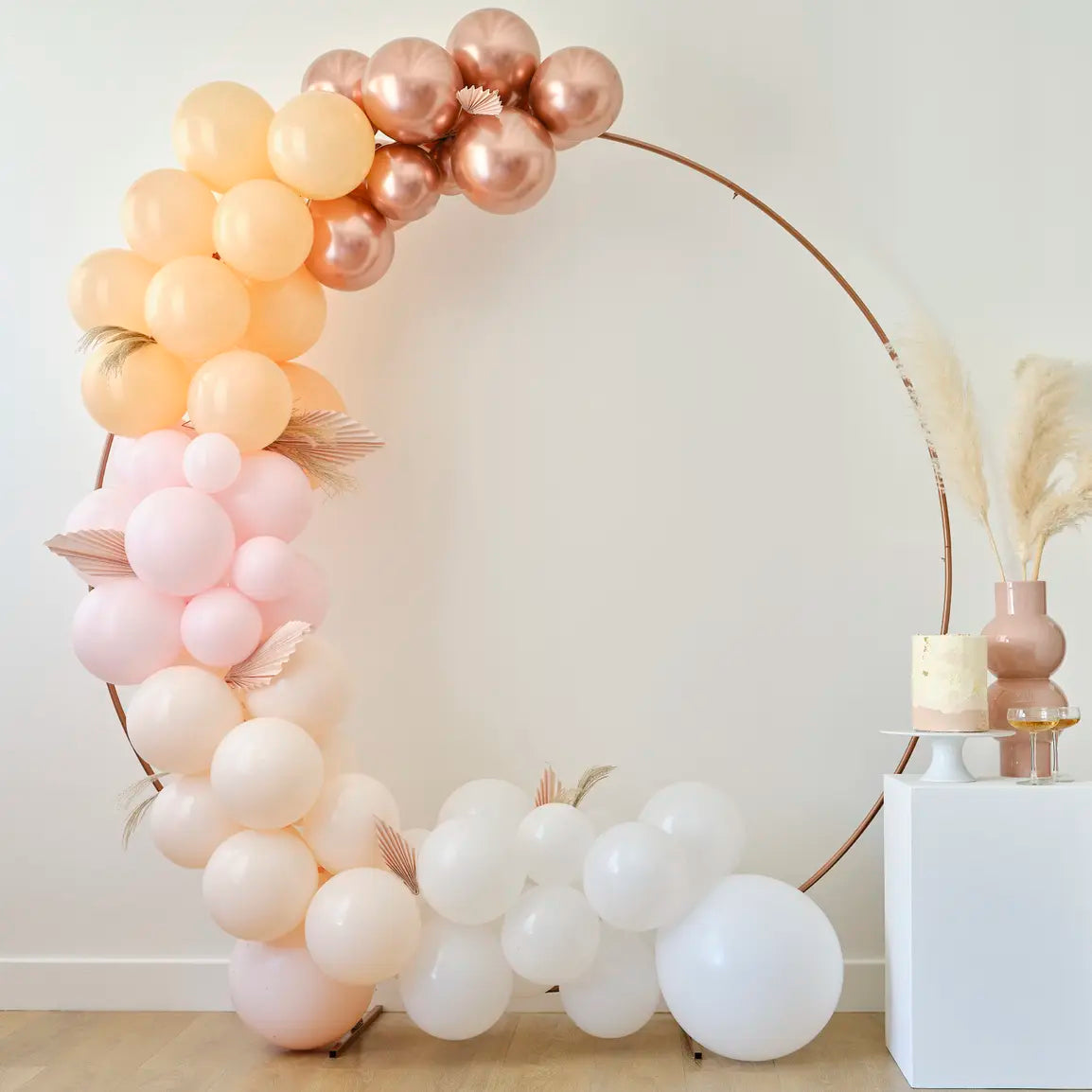 Pampass Balloon Arch